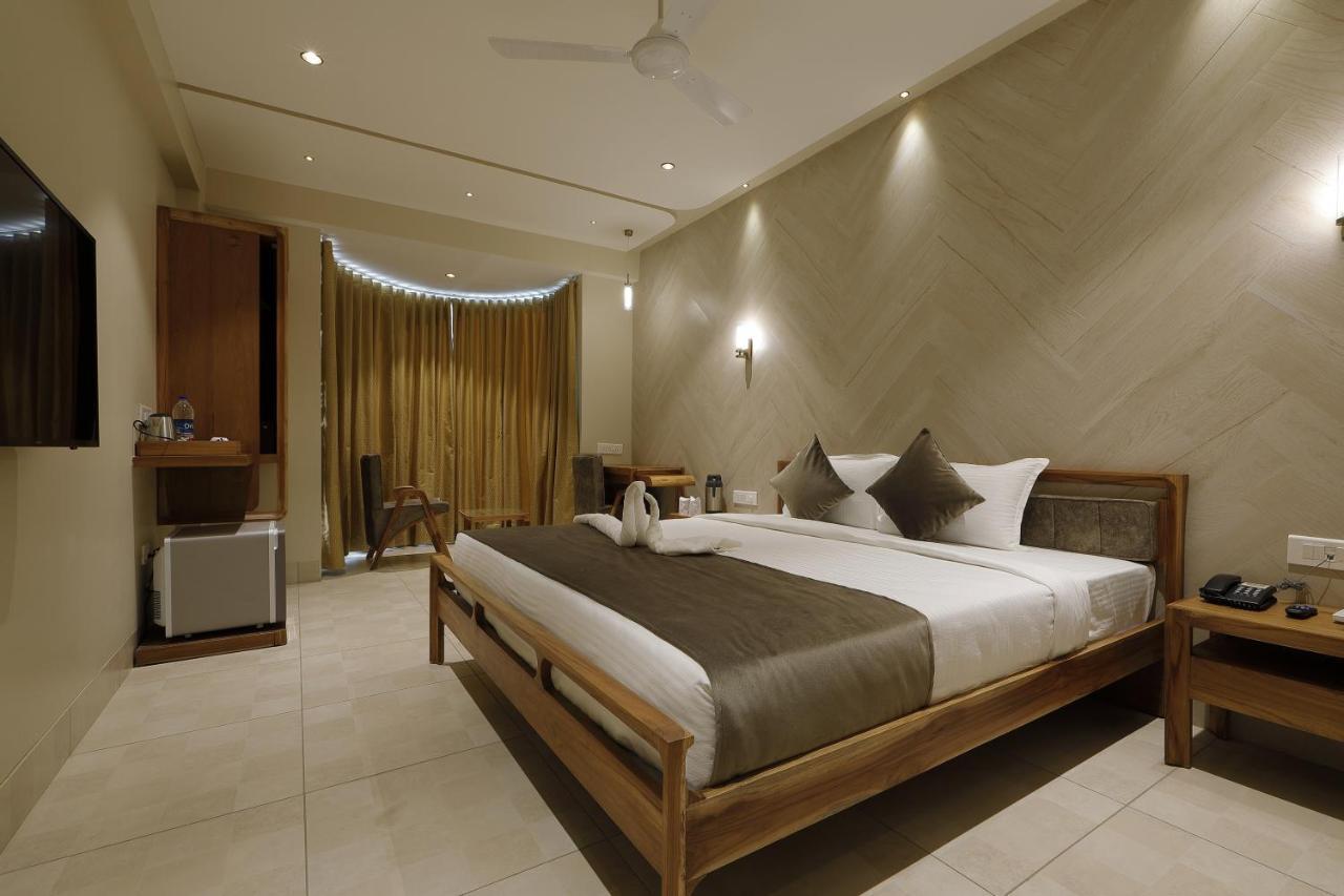 Artilla Inn Ahmedabad Extérieur photo