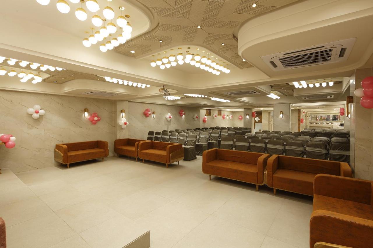 Artilla Inn Ahmedabad Extérieur photo
